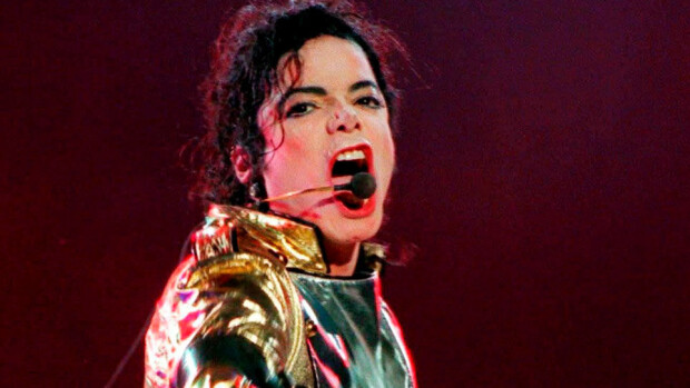 Kohudokumentti väittää: Michael Jackson näytti lapsille pornoa ja käytti hyväkseen – lahjoi koruilla, pelotteli vankilalla Michael Jackson