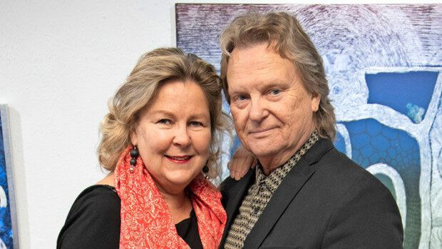 Pepe Willberg yllättää: ”Aloitin potkunyrkkeilyn” - valmentajana kaunis ex-missi! Pepe Willberg ja Pauliina-vaimo