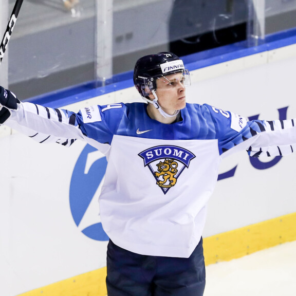 Kaapo Kakko kertoi Seiskalle olevansa sinkku: Turussa on paljon kauniita naisia! Kaapo Kakko