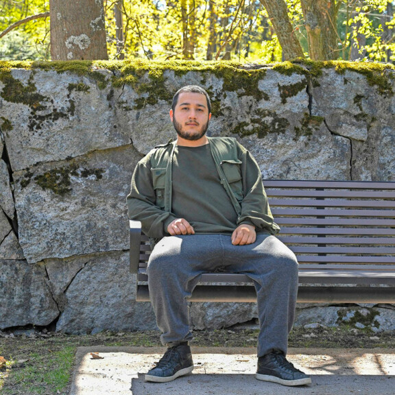 Anterin mukaan häntä on väitetty Mossadin agentiksi ja venäläisten trolliksi. – Rami Adhamin myötä en ole suosiossa sunni-piireissä ja al-Taeen myötä en myöskään shiia-porukoissa. Anterin mukaan häntä on väitetty Mossadin agentiksi ja venäläisten trolliksi. – Rami Adhamin myötä en ole suosiossa sunni-piireissä ja al-Taeen myötä en myöskään shiia-porukoissa.