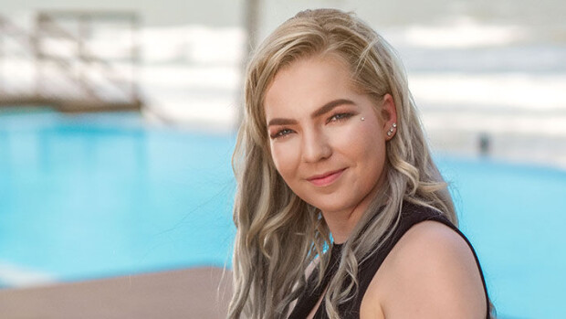 Onko tässä uusi Temptation Island Suomi -suhde? Jöbis julkaisi pusuttelukuvia Paavon kanssa – fanit raivostuivat! Jenina