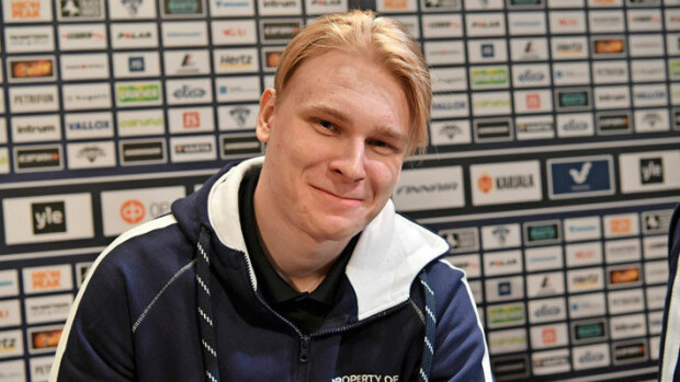 Kuka nappaa kultaleijonan?! Tässä ovat juhannuksen kuumimmat sinkkukomistukset! Kaapo Kakko on sinkku.