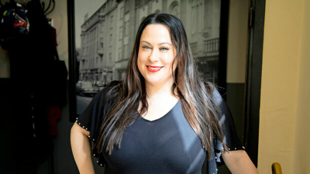 Avioero! Miss Plus Size Niina Kuhta: ”Elämänkolhut erkaannuttivat meidät!” Niina Kuhta erosi.