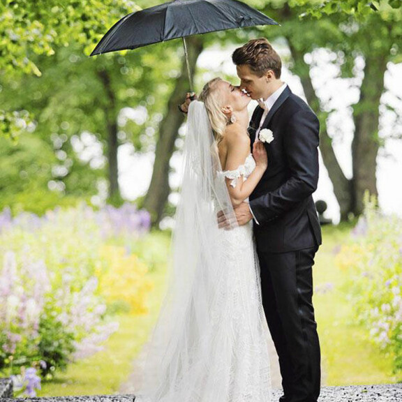 Avioero! Lotta Näkyvän ja Kristian-rakkaan suhde alkoi kuin sadussa - lue ex-rakastavaisten tarina! Lotta ja Kristian