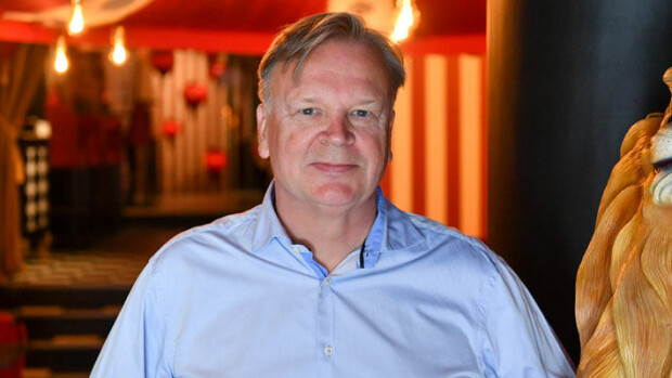 Markus Selin ja Jari Komulainen 25 vuotta ravintoloitsijoina – ”Ravintoloissa käyminen oli niin kallista, että piti perustaa oma!” Jari Komulainen on ravintoloitsija.
