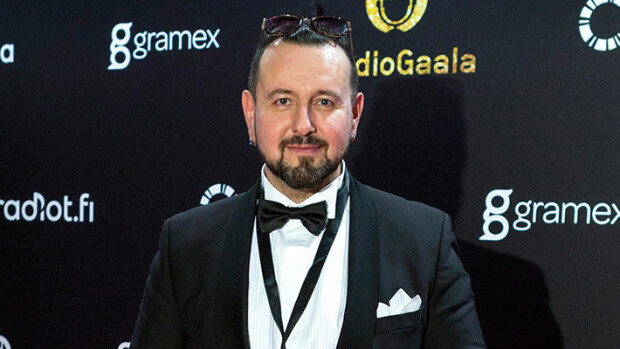 Ero Martinasta vaivaa yhä – Esko Eerikäinen hakeutui terapiaan: 'Kun erosin, jotain meni rikki sisälläni!' esko eerikäinen