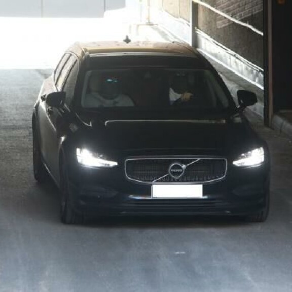 ”Tämän pienen naisen elämä on pilalla!” - Sofia Belórf kiistää syyllistyneensä rahanpesurikokseen - vietiin käräjiltä tutkintavankeuteen kurjiin oloihin! tutkinta