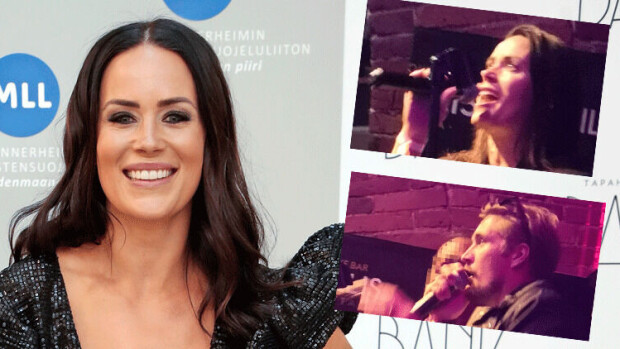 ”Me mennään naimisiin!” Vasta kihlautuneet Martina Aitolehti ja Stefan Therman juhlivat villisti karaokessa: Stefun röyhkeä käytös herätti närää – kuvat julkkisbileistä! Martina ja Stefan karaokessa