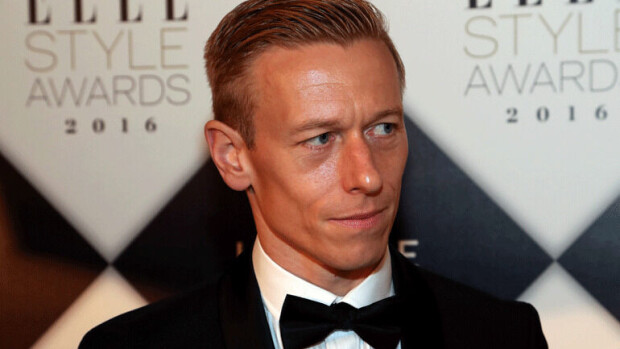 Kuva Helsingin yöstä! Hävyttömän komea Mikael Forssell, 38, vaihtoi vapaalle: jututti useita naisia - 'Kovasti näytti menojalka vipattavan' Mikael Forssell.