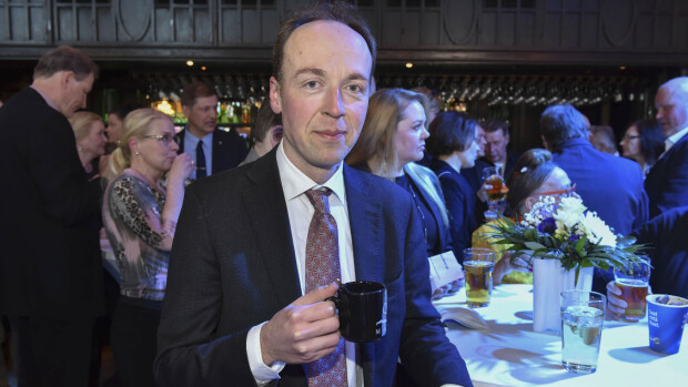 Jussi Halla-aholta kitkerä päivitys Putinin vierailusta: 'Jessikka Arokaan ei taida vaivautua sohvan pohjalta mieltään osoittamaan' Jussi Halla-aho