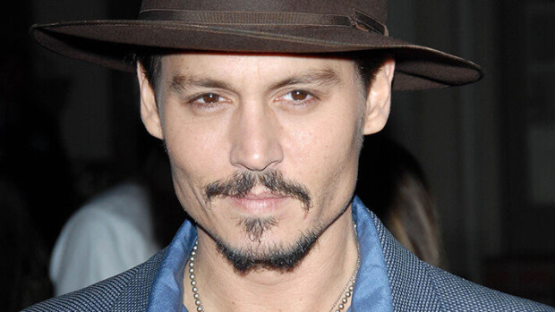 Oho! Johnny Depp palasi Jack Sparrow’n saappaisiin Johnny Depp