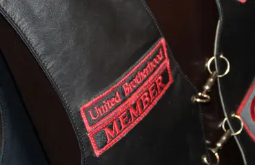 Poliisilta sokkipaljastus Suomen vankiloista: viranomaiset jatkuvasti väkivallan kohteina, taktista tietoa vuotaa jengiläisille