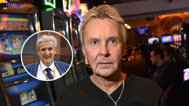 ”Joka paikka oli veressä!” Matti Nykäsen manageri Carl Danhammer paljastaa: ”Matti kaivoi ravintolassa haarukalla antabukset ihonsa alta!” Matti Nykäsen managerisopimus paljastui.