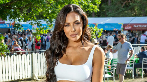 Vain Seiskassa! Sofia Belórf puhuu ensikertaa tutkintavankeuden jälkeen: ”Mielettömän kova ikävä Nikoa!” Sofia Belorf ikävöi Niko-rakastaan.