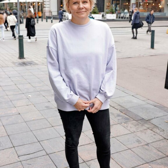 Tässä on uusi dekkarikuningatar! Satu Rämö syrjäytti konkarit esikoisromaanillaan Paula Noronen
