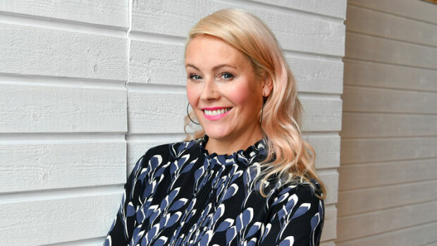 Anne Kukkohovi avautuu kirjassaan huumekokeilusta: Ekstaasi teki minut seksuaalisesti halukkaaksi! Anne Kukkohovi kokeili huumeita.