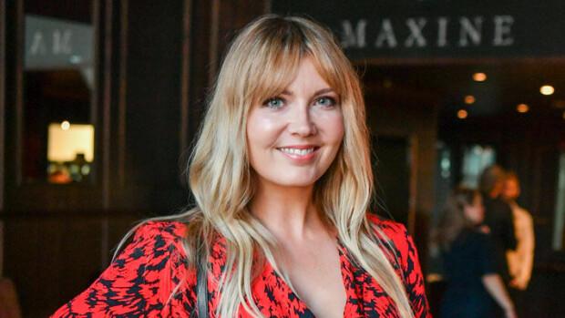 Juontajakaunotar Jenni Alexandrova paljastaa tehneensä radikaalin muutoksen: ”Haluan tietää, miten se vaikuttaa!” Jenni Alexandrova teki ruokavaliomuutoksen.