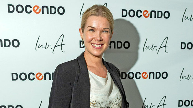 Kihlautunut Tuija Pehkonen: Haluan pitää parisuhteen itselläni! Tuija Pehkonen