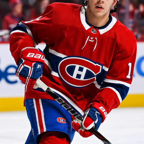 Montreal Canadiens on NHL:n tarunhohtoisin seura. – Olen yrittänyt opetella ranskaa kunnioituksesta seuraa ja kaupunkia kohtaan, Jesperi kertoo. Montreal Canadiens on NHL:n tarunhohtoisin seura. – Olen yrittänyt opetella ranskaa kunnioituksesta seuraa ja kaupunkia kohtaan, Jesperi kertoo.