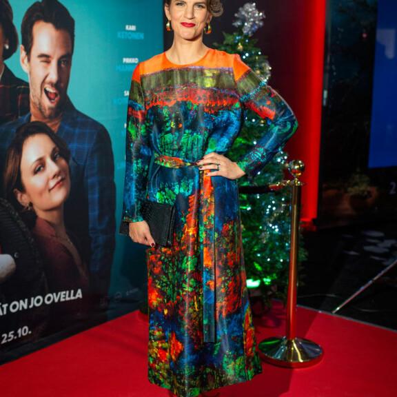 Ex-missi Pirkko Mannola ja kiekkoguru Göran Stubb avoimina: ”On kiva elää synnissä!” Maria Ylipää