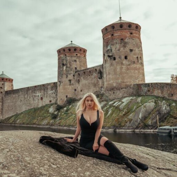 Pasha saapui Savonlinnaan seitsemän vuotta sitten vanhempiensa kanssa Petroskoista. – He rakastuivat Suomeen, sen luontoon ja turvallisuuteen. Pasha saapui Savonlinnaan seitsemän vuotta sitten vanhempiensa kanssa Petroskoista. – He rakastuivat Suomeen, sen luontoon ja turvallisuuteen.