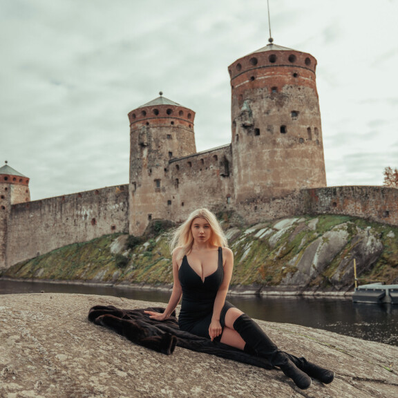 Pasha saapui Savonlinnaan seitsemän vuotta sitten vanhempiensa kanssa Petroskoista. – He rakastuivat Suomeen, tämän maan luontoon ja turvallisuuteen. Pasha saapui Savonlinnaan seitsemän vuotta sitten vanhempiensa kanssa Petroskoista. – He rakastuivat Suomeen, sen luontoon ja turvallisuuteen.