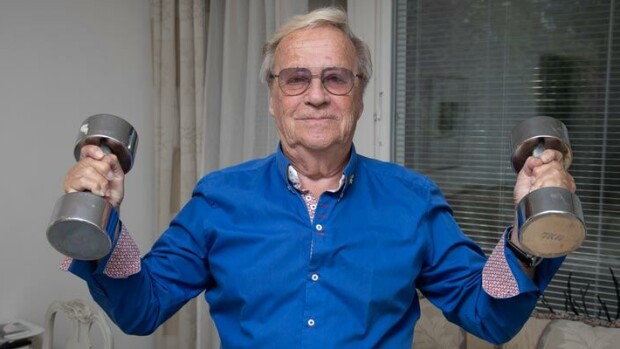 80 vuotta täyttävä tv-legenda Jorma Pulkkinen on yhä hyväkuntoinen – ”Se on ihme tällaisella sähellyksellä!” Jorma Pulkkinen on hyvässä kunnossa.