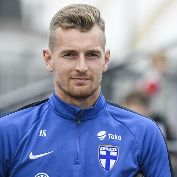 Luke tietää, ettei edes Liechtensteinia vastaan voi eikä kannata lähteä takkia auki. Luke tietää, ettei edes Liechtensteinia vastaan voi eikä kannata lähteä takkia auki.
