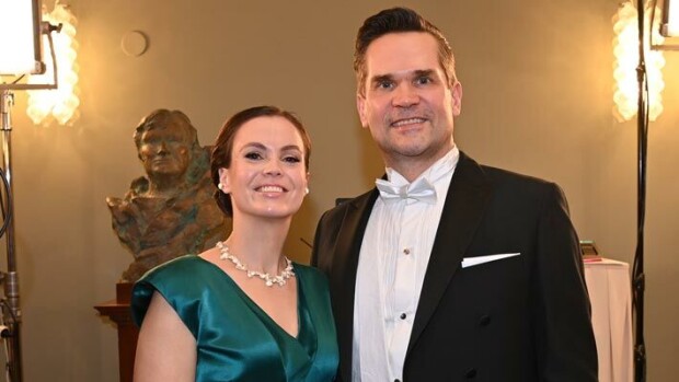 Suorapuheinen Mika Aaltola kiittelee äitinsä elämänohjetta: ”Eettinen tehtävä myös meille tutkijoille” Mika Aaltola