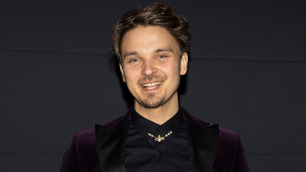 Roope Salminen vietti lapsuudessaan paljon aikaa päiväkodissa: 'Faijalla on niin omituiset työajat' Roope Salminen