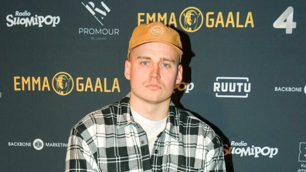 Keikkapaikat tukossa! Räppäri Gettomasa elättää itsensä musiikilla: ”En ole sen jälkeen nostanut tukia!” Gettomasa on ehdolla Emma-gaalassa.