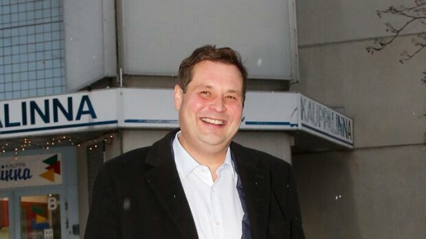 Jethro Rostedt haikailee venäläisostajia! Jättisijoituksen tehnyt kiinteistöveijari salaperäisenä kauppahinnasta! Jethro haikailee venäläissijoittajia.