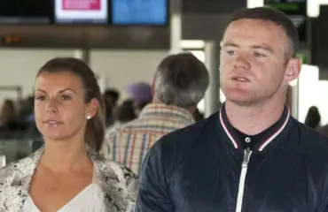 Paparazzikuvat! Vihreä tonttu isännöi Wayne Rooneyn perheen salalomaa Suomen Lapissa!