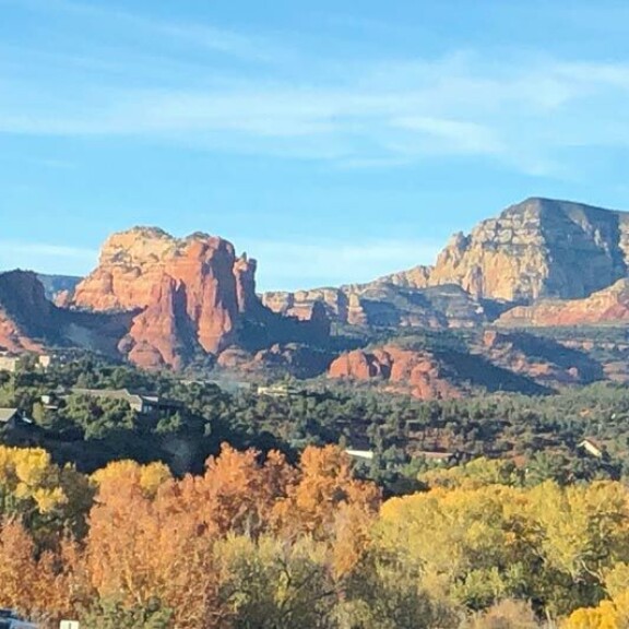 Näihin kauniisiin Arizonan maisemiin päättyi minun osaltani Route 66, sillä loppureitti Los Angelesiin tuli ajettua jo vuosia sitten. Näihin kauniisiin Arizonan maisemiin päättyi minun osaltani Route 66, sillä loppureitti Los Angelesiin tuli ajettua jo vuosia sitten.