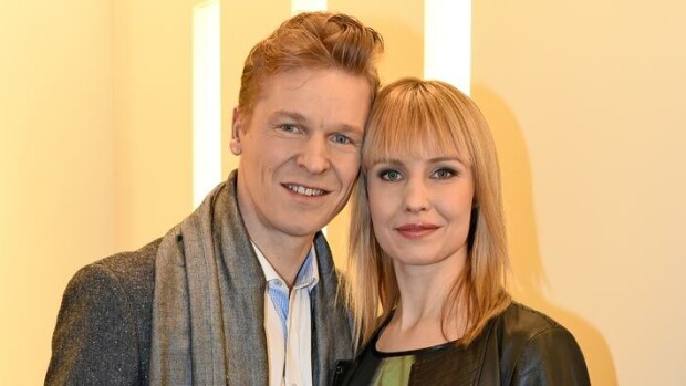 Toni Nieminen pettämisjuoruista: ”Olen oppinut pitämään turpani kiinni!” Toni ja Heidi Niemisen avioliiton huhutaan jälleen rakoilevan.