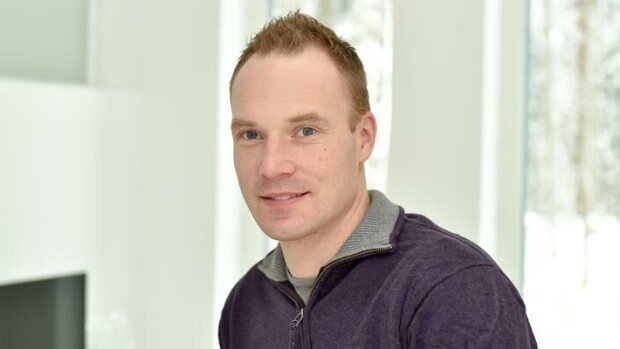 Kuumaa suutelua! Maisa Torpasta eronnut Jari-Matti Latvala iski blondin – kuva! Jari-Matti Latvala iski blondin Lapissa.