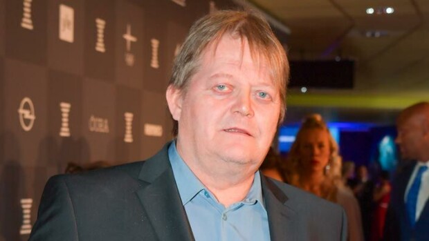 ”Mitä helvettiä!?” Urheilulegenda Seppo Räty ihmettelee 15-vuotiaan kiekkojuniorin valmennusta: ”Saadaan ne miljoonat kulumaan noinkin!” Seppo Räty ihmettelee kiekkojuniorin valmennusta.