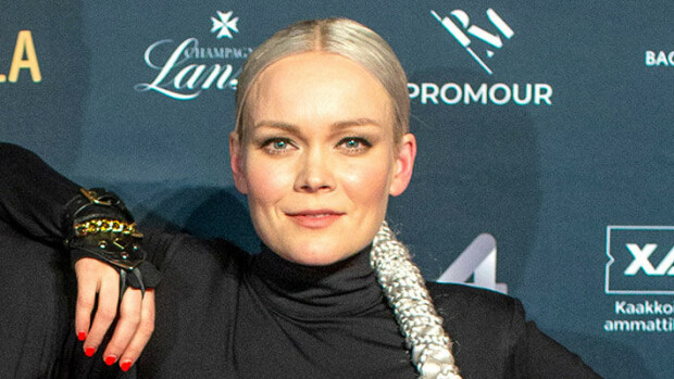 38 vuotta täyttänyt Anna Puu: Ikäkriisit ovat jääneet kokematta! Anna Puu