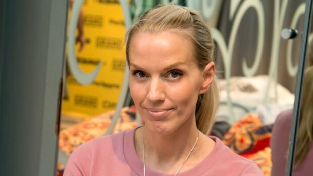 Piritta Hagman kiistää salasuhteen radiojuontajaan – ex-missin lähettämät viestit kertovat muuta! Piritta Hagman kommentoi suhdehuhuja.