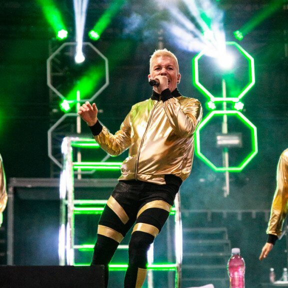 Antti Tuisku palaa esiintymislavoille viikonloppuna, sillä hän avaa Emma-gaalan suoran lähetyksen. Antti Tuisku soolokeikallaan Provinsissa 2018