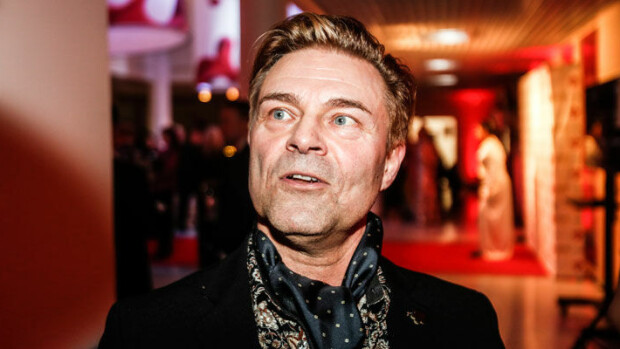 'Saahan sitä haaveilla!' Ressu Redford haluaisi laatikollisen viiniä ovelle kerran kuussa - myös gin&tonic on mieleen ressu redford