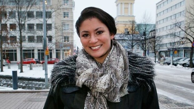 Riitoja ja mykkäkoulua! Suhdekriisissä rypevä Jasmin Mäntylä: ”Haluamme pysyä yhdessä!” Jasmin Mäntylä haluaa pysyä yhdessä Jarmon kanssa.
