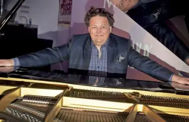 ”Tuomio on vitsi!” Pianisti Jouni Someron työntekijä varasti arvoflyygelin – jupakka jatkuu hovioikeudessa!