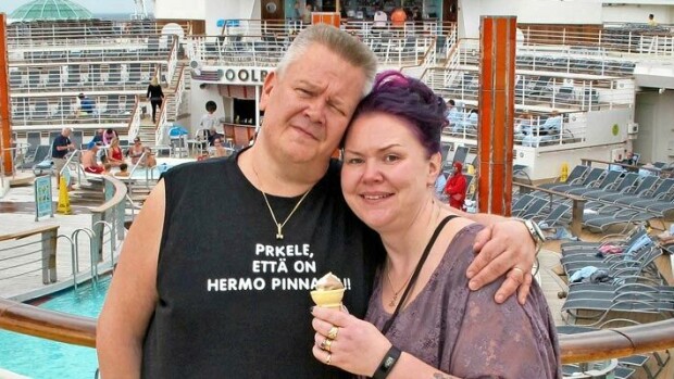 Korona peruu huutokaupat?! Aki Palsanmäki miettii uusia ratkaisuja – ”Talous joutuu koville!” Korona peruu Palsanmäkin huutokaupat.