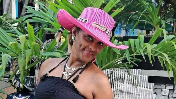 10 vuotta sitten kuolleen ex-ministeri Urpo Leppäsen Ana-vaimo harvinaisessa haastattelussa Seiskalle: ”Tunnen surua päivittäin!” Ana Leppänen