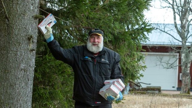 Pääsiäinen on pelastettu! Seiskan mahtava mämmiyllätys sai Juha Miedon, 70, riehaantumaan Kurikassa - pinkoi kuin nuori uroshirvi: ”Aivan mahroton satsi!” Juha Mieto sai mämmiä.