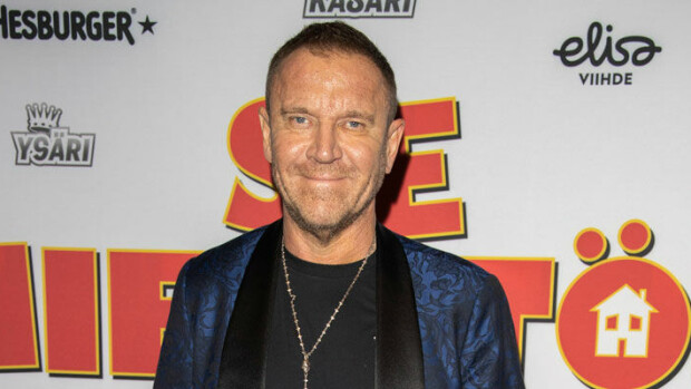 Nuori kaunotar katosi! Renny Harlin paljasti MTV:llä: Olen sinkku! Renny Harlin