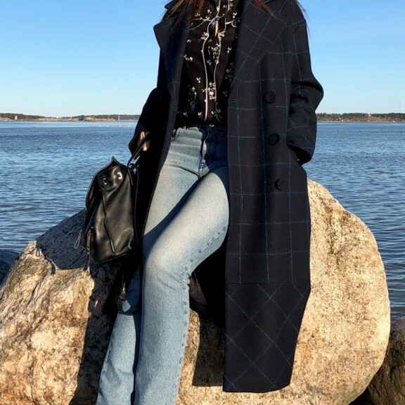 Oksana yritti järjestää tapaamista Stella-tyttärensä ja Jere Karalahden välillä. Oksana yritti järjestää tapaamista Stella-tyttärensä ja Jere Karalahden välillä.