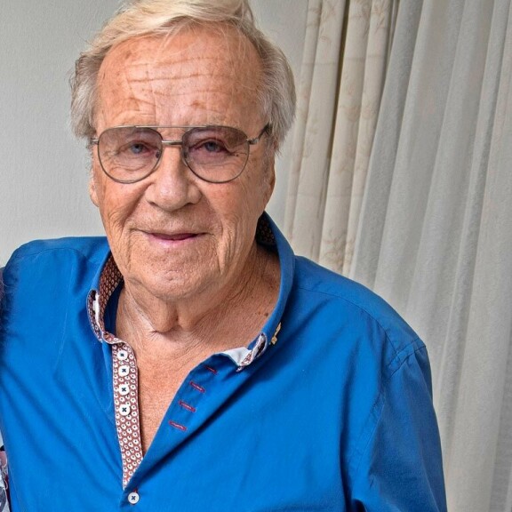 Jorma Pulkkinen tapasi Raimon ensi kerran 25-vuotiaana. Jorma Pulkkinen tapasi Raimon ensi kerran 25-vuotiaana.