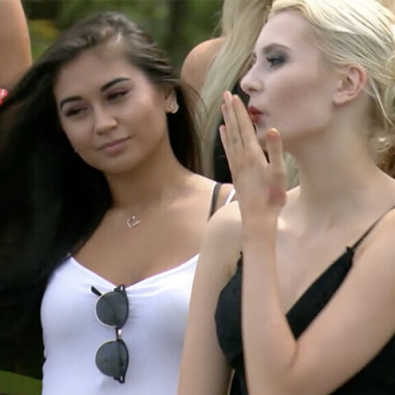 Melissa Temptation Island Suomen 4. kauden avausjaksossa. Aiemmat tuotantokaudet löytyvät suoratoistopalvelu Ruudusta.; Melissa